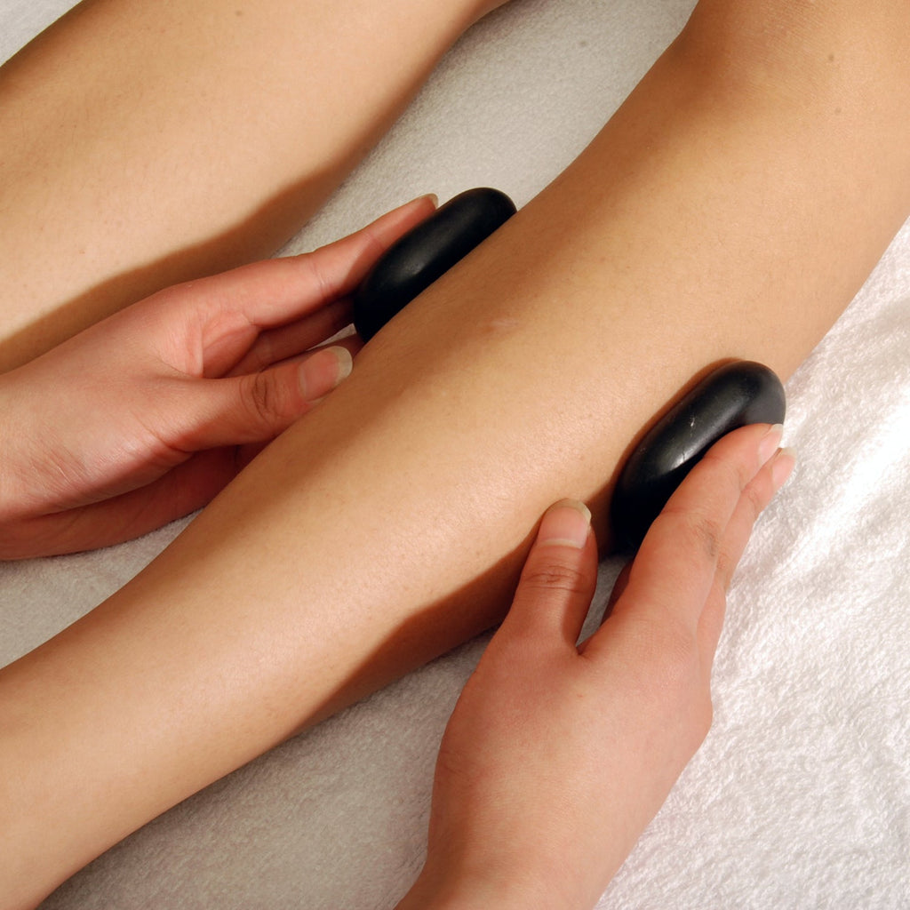 Master Massage 18-delige hotstone-set massagestenen van basaltsteen met elegante bamboekist