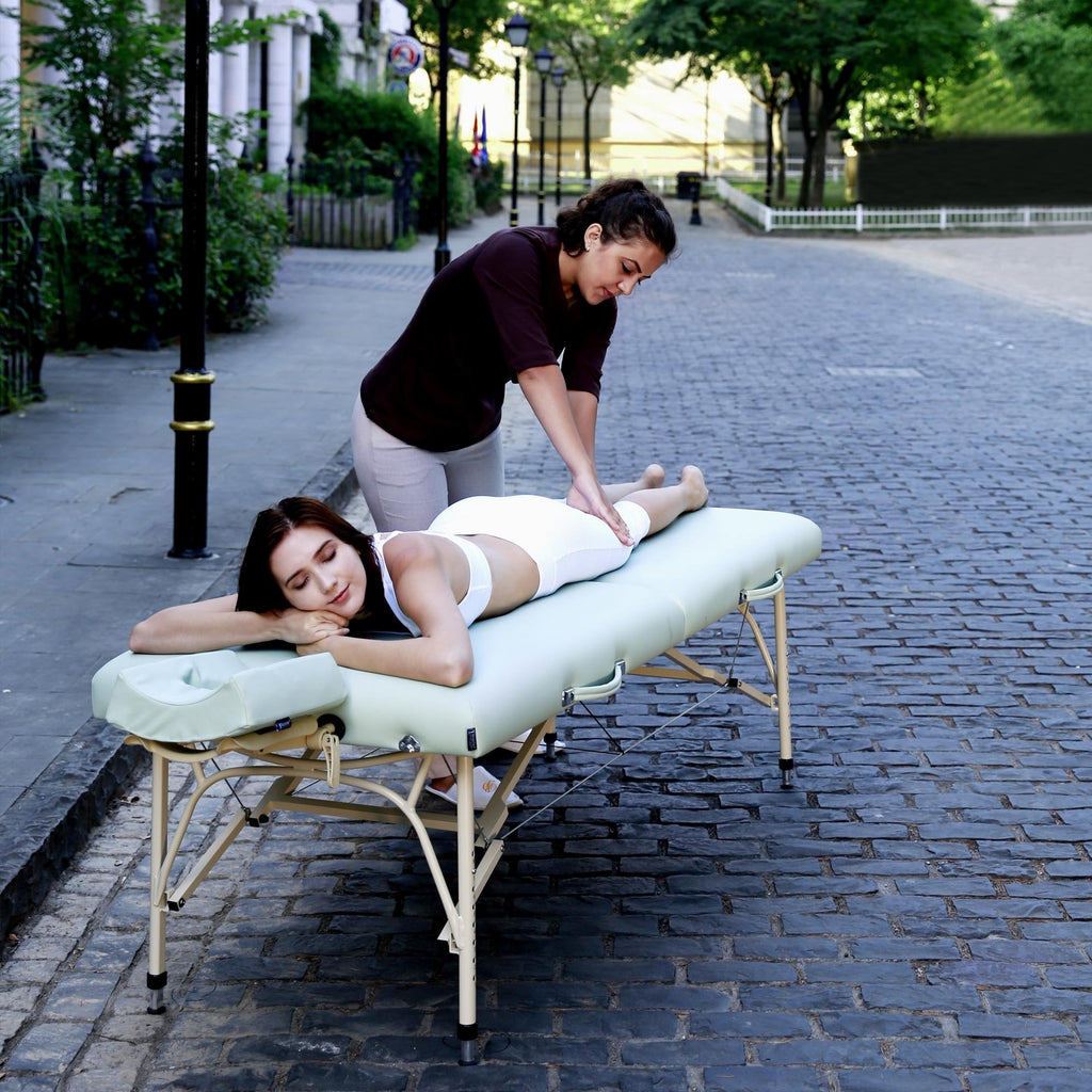 Massagetafel Massagebank Massagebed Massagetafel Opvouwbare massagetafel Mobiele massagetafel Therapietafel Behandeltafel Draagbare massagetafel Behandelbank Draagbare massagetafel Massagetafels voor huisbezoek In hoogte verstelbare massagebank Schoonheidsbank Professionele massagetafel Draagbare opvouwbare massagebank Opklapbare behandelbank Verzorgingsbank Tattoobank Onderzoeksbank Verstelbare rugleuning Salonbank Wimperverlenging Spa-bank Ultralicht Draagbaar Licht